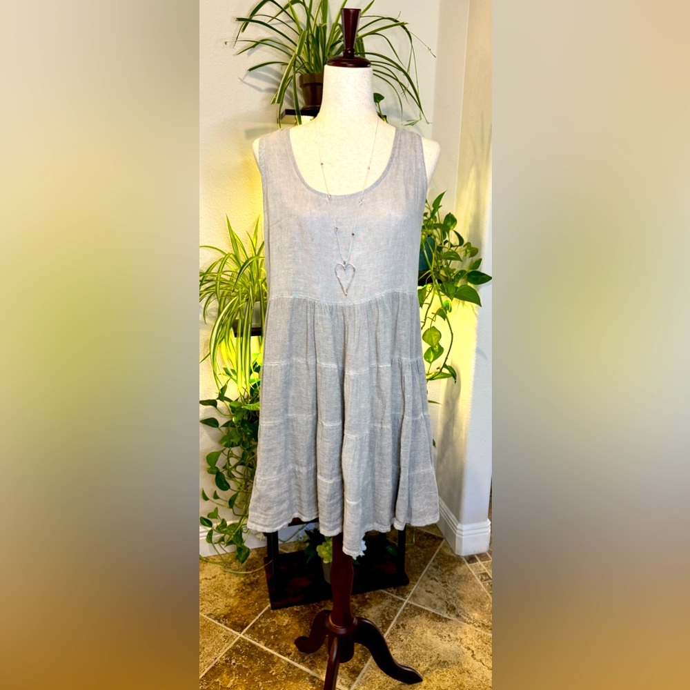 Catwalk Studio Backless Gray Linen Dress